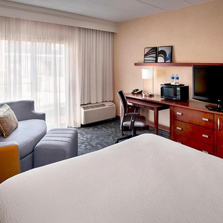 คอร์ตยาร์ด บาย แมริออท ฮาร์ตฟอร์ด/วินด์เซอร์ แอร์พอร์ต Hotel ภายนอก รูปภาพ
